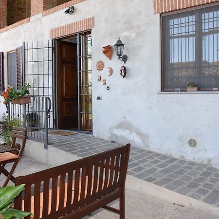 La Casa Di Enzo Bed & Breakfast Lequio Tanaro Exterior photo